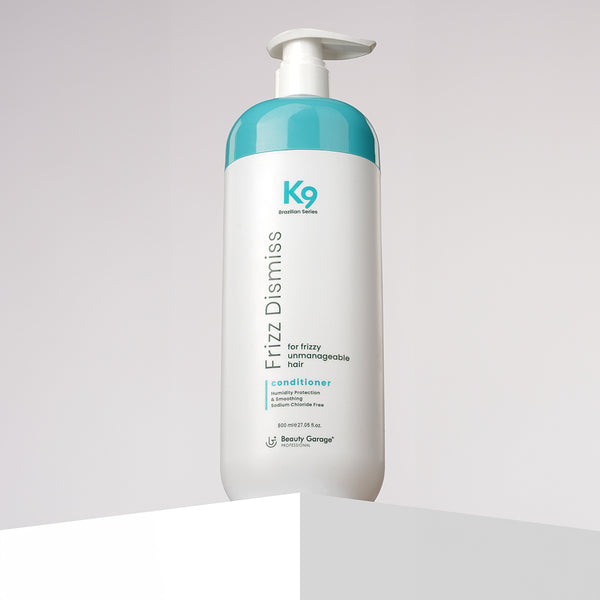 Botoplexx Frizz Dismiss Conditioner—professional formula for deep hydration, frizz control, and smoother, healthier hair.